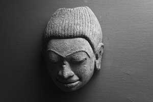 escultura de una cabeza en Nakhon Pathom